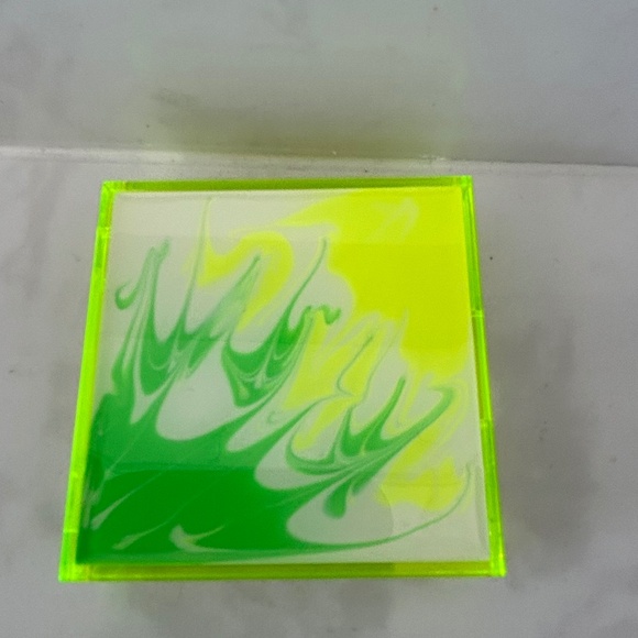 Chantecaille Sunbeam cheek and eye shade - Ray - Picture 3 of 3